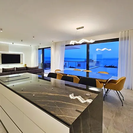 Villa White Podstrana