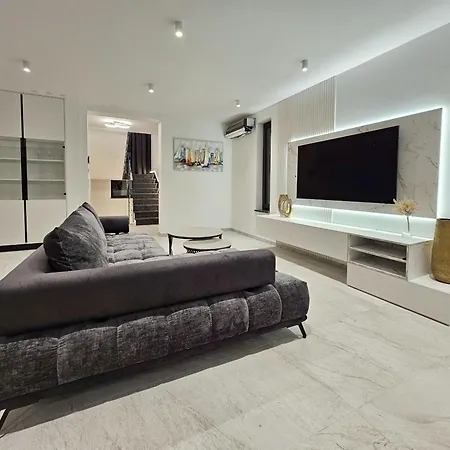 Villa White Podstrana